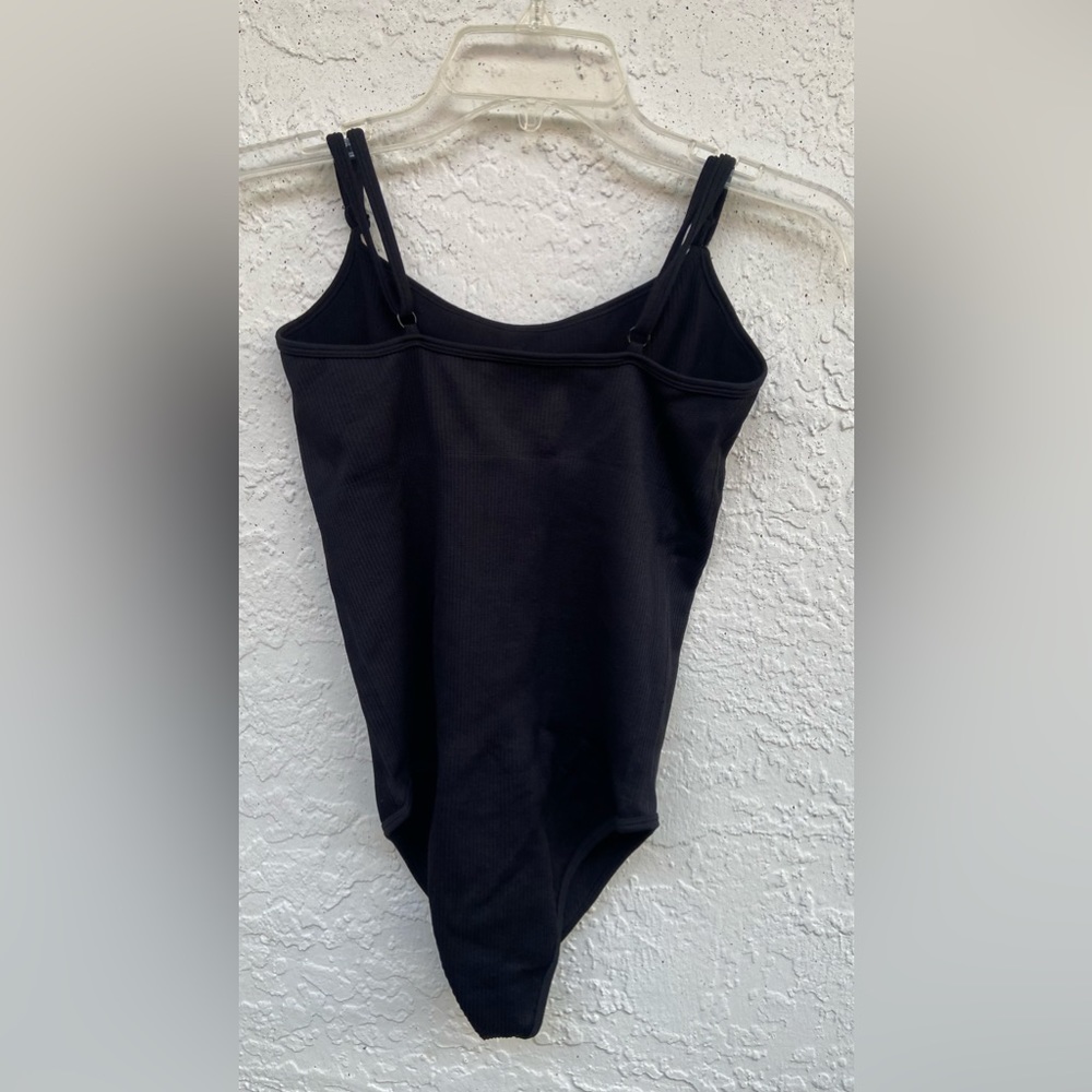 OQQ Bodysuit Sexy Ribbed Sleeveless AdjustableSpaghetti Strips large color black